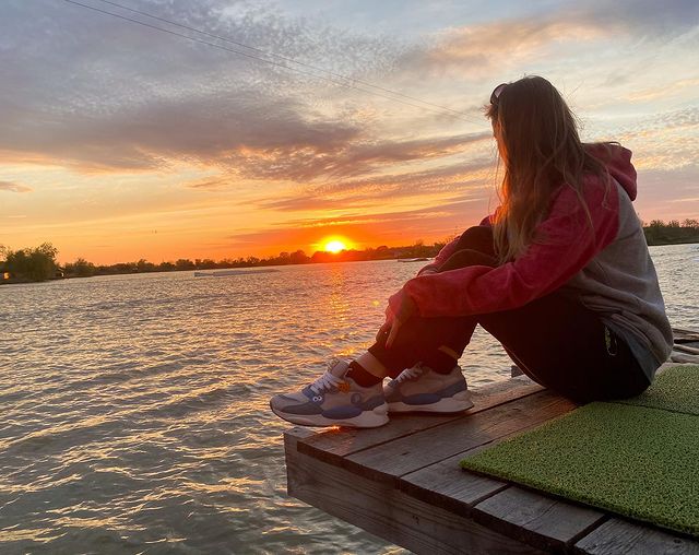 ashifina.anna в LOOKY. #краснодар,#вейкборд,#отпуск,#wakeboard,#krasnodar,#summertime,#sunset,#вейксемья. Прощальный закат в @...