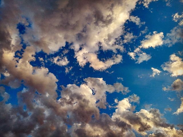 magila34 в LOOKY. #xiaomi,#xiaomicamera,#mi9,#mobilephoto,#mobilephotography,#sky,#landscape,#sunlight,#clouds,#hdr,#nature,#sunset. #xiaomi #xiaomicamer...
