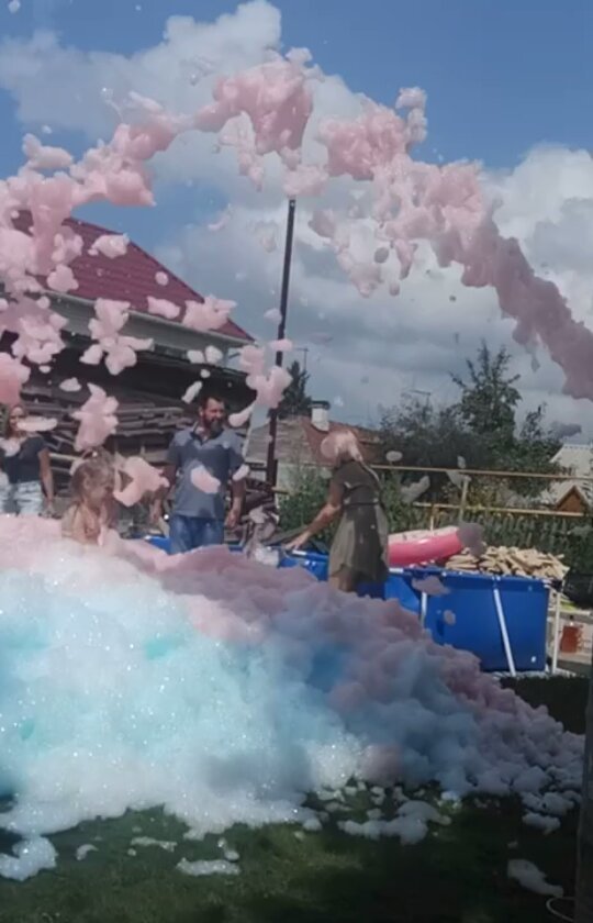 crazy_foam_effect в LOOKY. #яркиекраски,#добавьцвета,#всецветарадуги,#долойсерыебудни,#деньрожденияребенкановосибирск,#аниматорнск,#аниматорновосибирск,#яркийденьрождения. #яркиекраски #добавь...