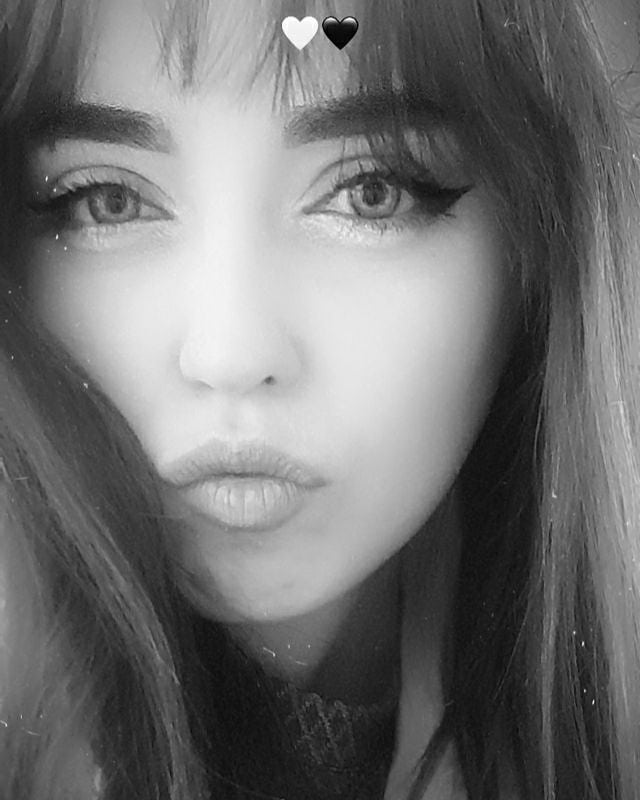 kim_yuri_official в LOOKY. #kpop,#korean,#koreanstyle,#idol,#model,#koreanfashion,#modeling,#종국,#한국,#모델. Надо искать свой соб...