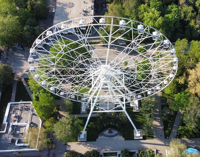 _freefly_313 в LOOKY. #колесообозрения🎡,#61,#полет,#май2021,#дон,#паркоктябрьскойреволюции,#dji. РОСТОВ @rostovgorod ...
