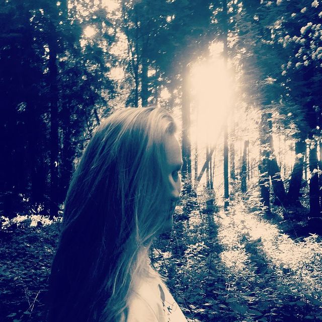 mari_n_ka777 в LOOKY. . Кто хочет в лес так ...
