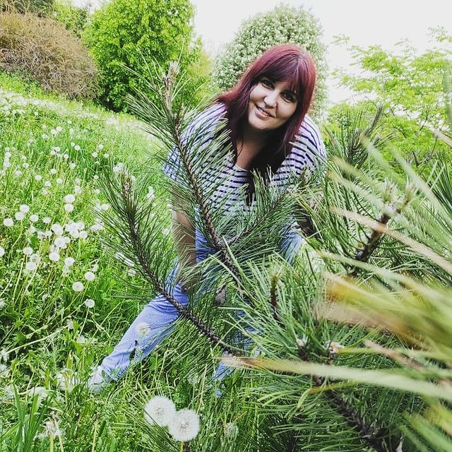 sazonova.84 в LOOKY. #жизнь,#гуляем,#железногорск46,#желик,#железногорск,#курскаяобласть,#типичныйжелек,#одуванчики,#сквер,#блогерыроссии,#блогер,#май2021,#vlod,#2021. 🖇Смотрите вперед с ...