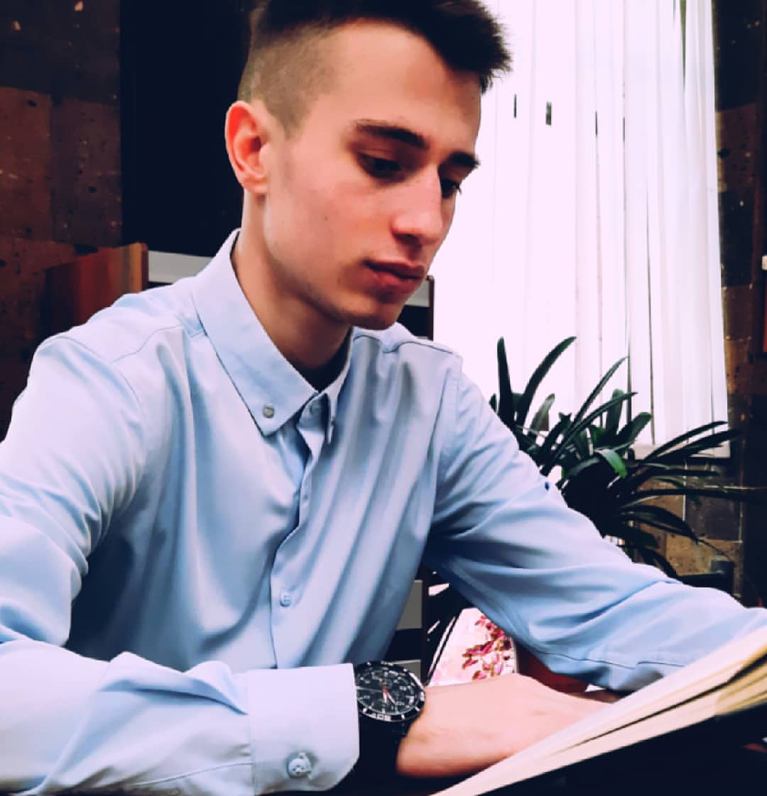 danya_gorlenko в LOOKY — TOP 5 мотивационных книг:
1. Роберт Кийосаки «Богатый папа, 