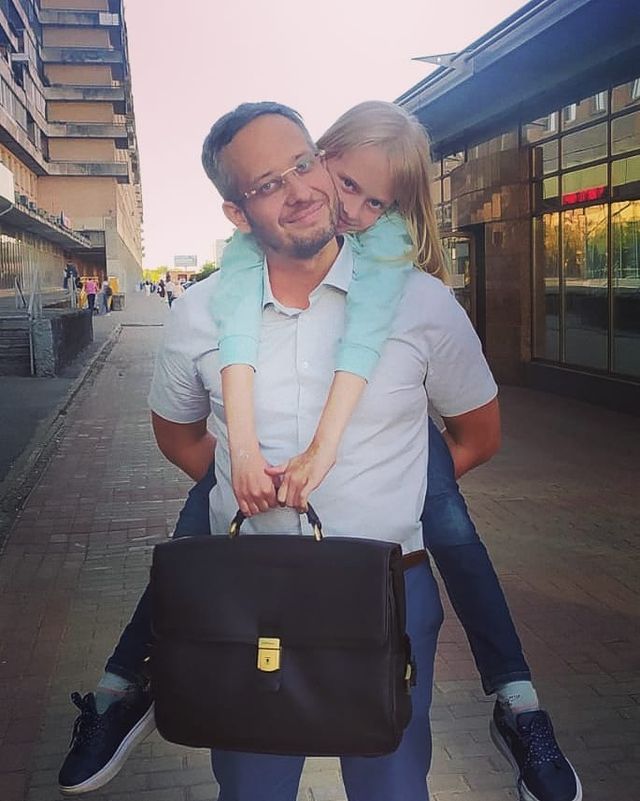 nomicron_ в LOOKY. . Милана говорит:
- Па...