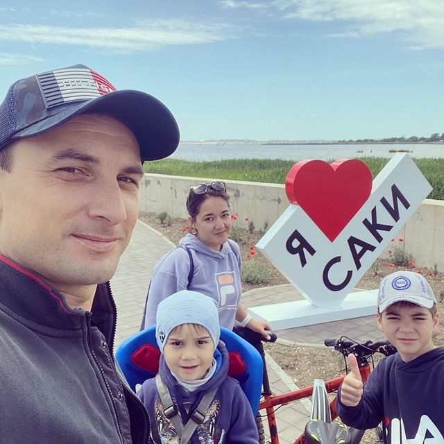 eliza_list в LOOKY. #семействолистратенко👨‍👩‍👦‍👦. Семейная велопрогулк...