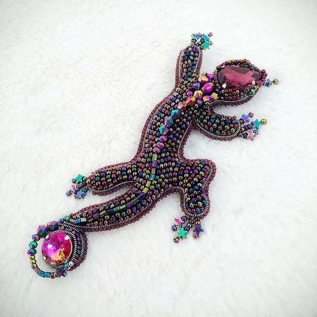 specialjewelrystore в LOOKY. #broochsalamander,#broochlizard,#handmadebrooch,#handmadegift,#motherdaygift. 3D брошь радужная са...