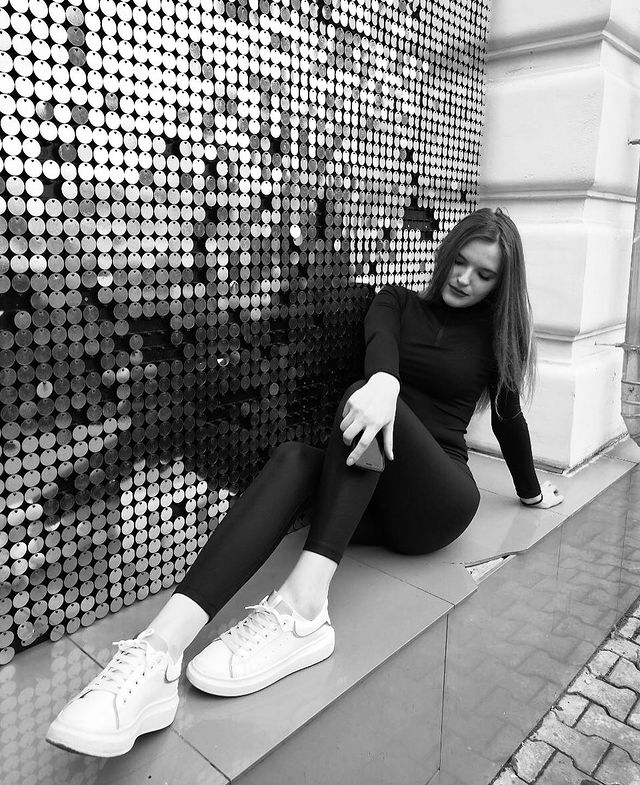 katyusha_777_000 в LOOKY. . Кроме тебя все держу...
