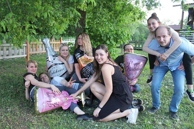 tanushka_shestova в LOOKY. #дружныйколлектив,#юбилей,#шумнаякомпания. Нашему Алëшеньке 30�...