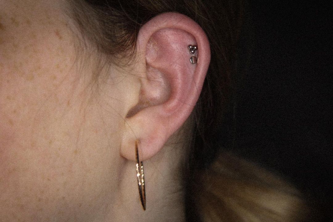 hurtlandtattoo в LOOKY — 🖤Прокол хеликс от мастера Ольги @toapiercing 

Запись на пр