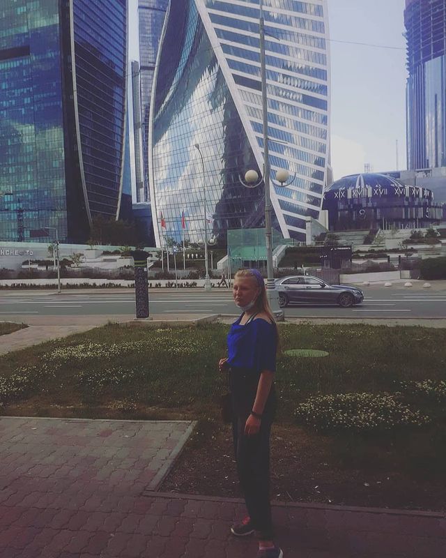 ekaterina_horeva27 в LOOKY. . Скиньте ссылку на лю...