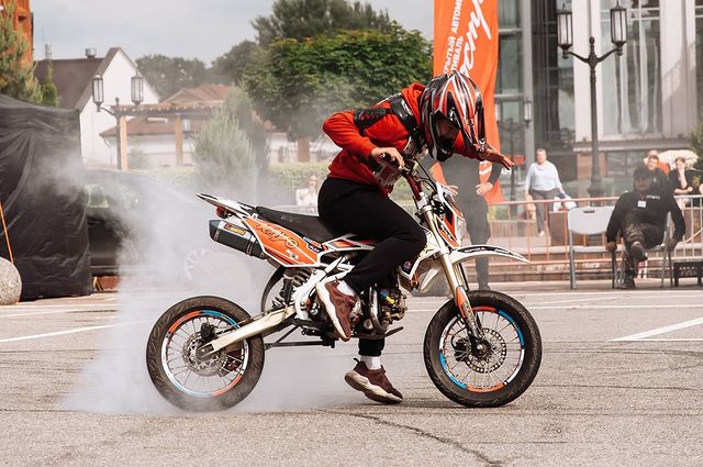 ulasysoeva в LOOKY. #ulasysoeva,#фотографтула,#фотографвтуле,#автострада2021,#motoracing,#kidsracing,#тула2021. Вижу фото @ulasysoev...