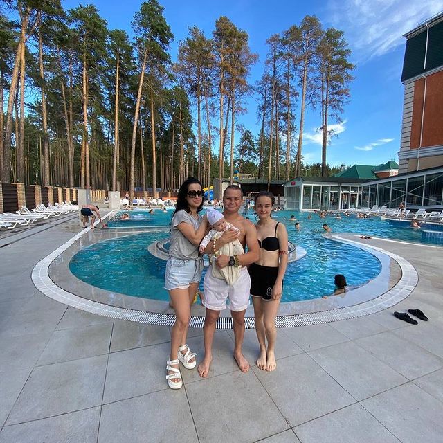 tanyusha_s_174 в LOOKY. #вместемысила#love#onelove#ди#симба#Di#Simba#Лев#family#семья#mypride#детки#муж#жена#мужижена#любовь#сын#дочь#son#daughter#счастье#счастьеесть#leoleo. 👨‍👩‍👧‍👦
.
.
.
🖤...
