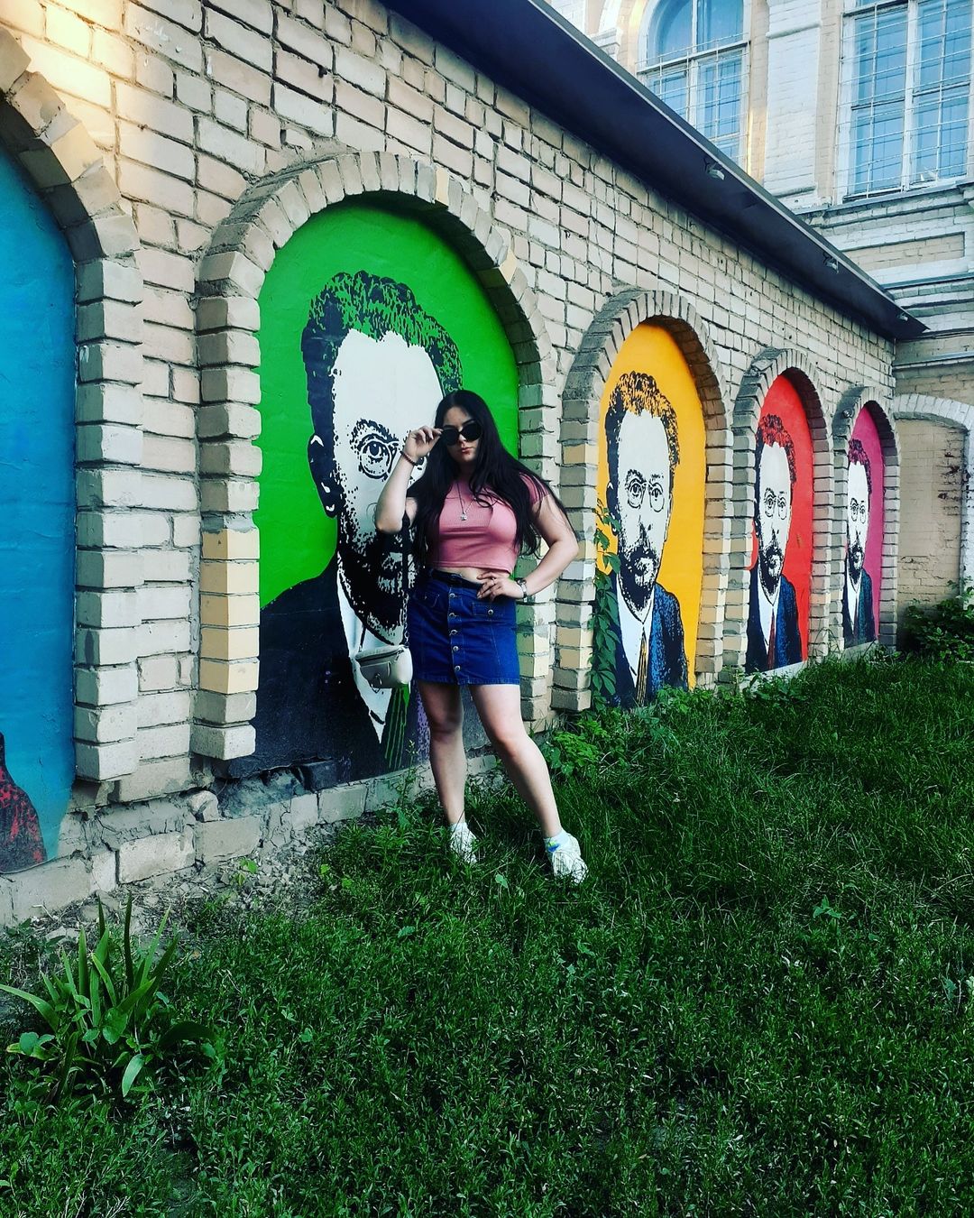 kari___karimova в LOOKY — Те, кто рассказывает  вам обо мне, рассказывают мне о вас.
Н