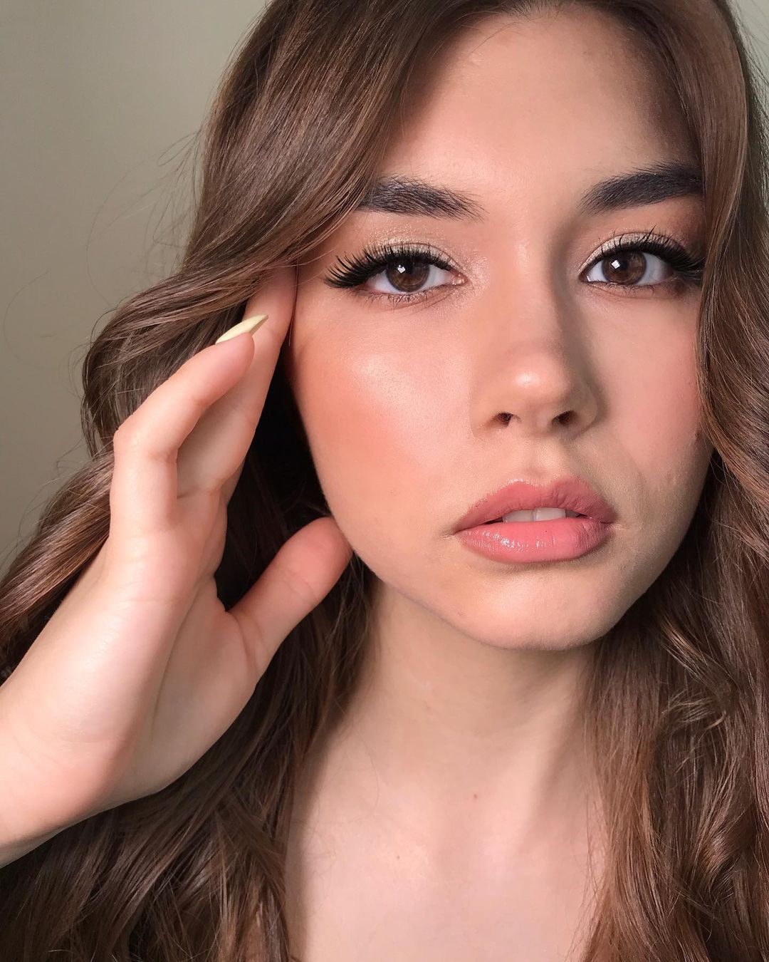 adeliya_makeup_ в LOOKY — Жаркая пора выпускных началась 🔥🔥🔥🔥

#прическиказань 
#л
