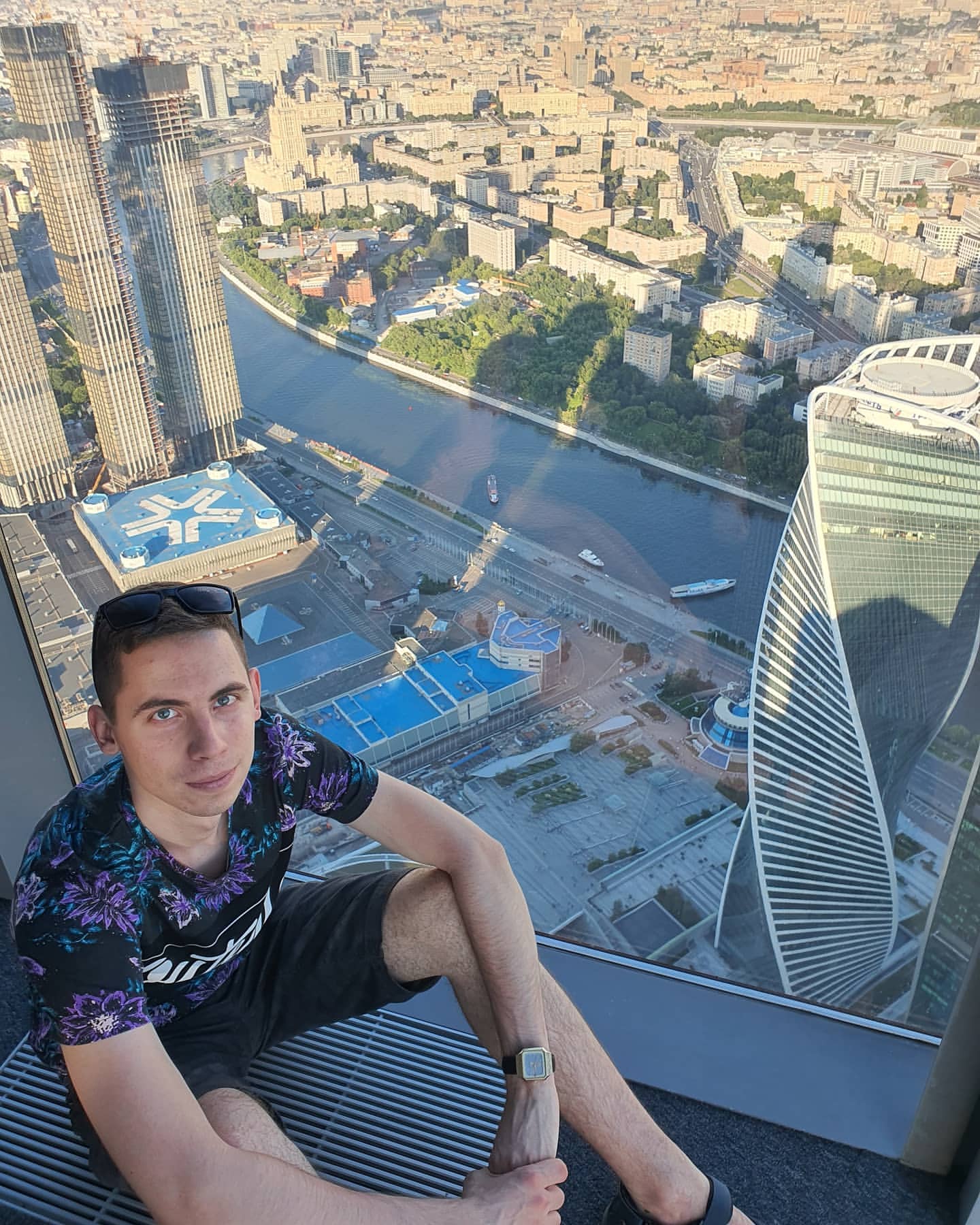 slava.suchkov.98 в LOOKY. . @pnr360.ru