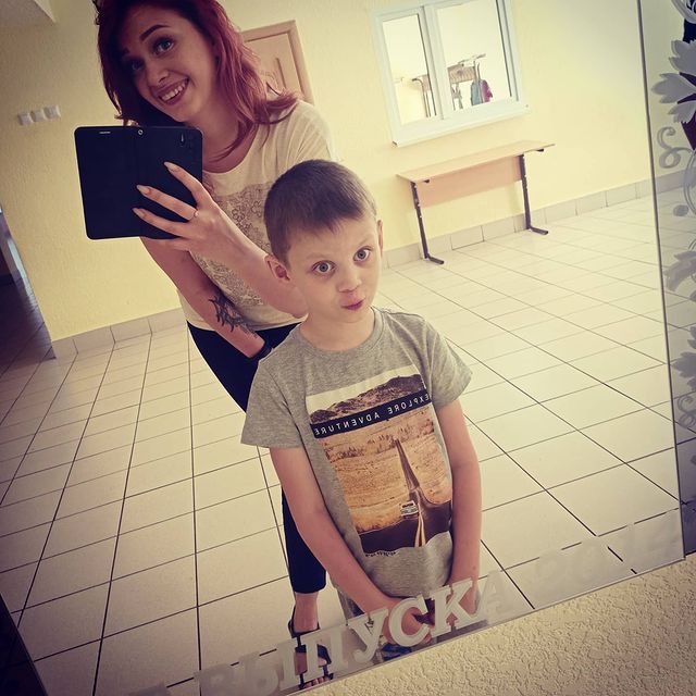 volmari996 в LOOKY. #выпуск2014,#школа,#Ефимовка,#воспоминания. Вот ещё)Показывала с...