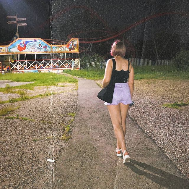 xenia_valismort в LOOKY. . 21.06.21/21:58
Поздн...