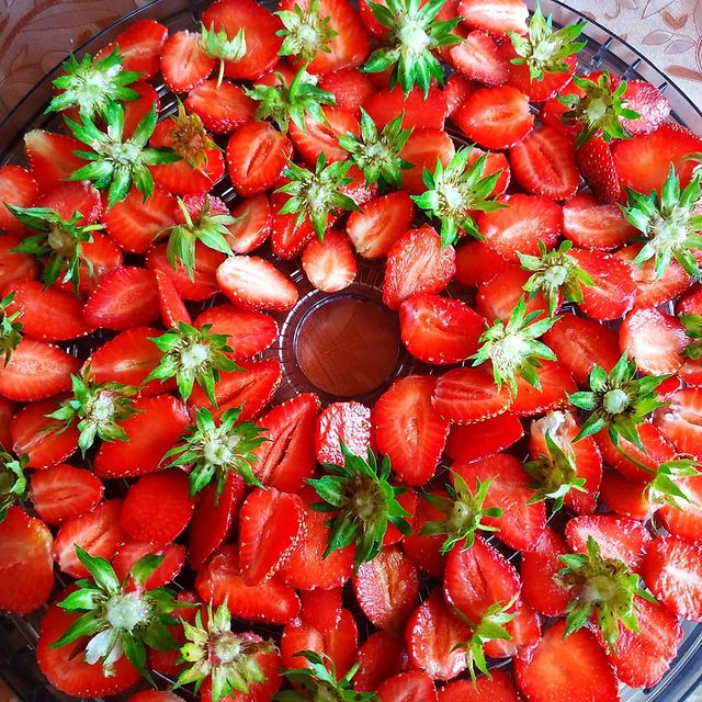 pavlova.larisa в LOOKY. #чайклубничный#чайизлистьевклубники#ивкусноиполезно#пп#. Листья клубники буду...