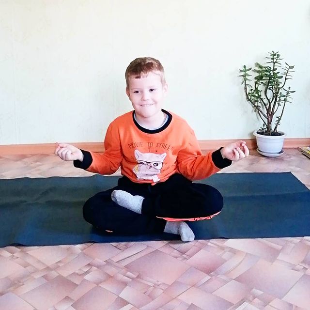 Ilya_Vishudha в LOOKY. #сын,#будда,#маленькийбудда,#асана,#yoga,#просветление,#улыбкабудды,#smile,#дитя,#ребёнок,#йога,#asana,#улыбка,#ребёнок,#baby,#лотос. Мой маленький Будда ...