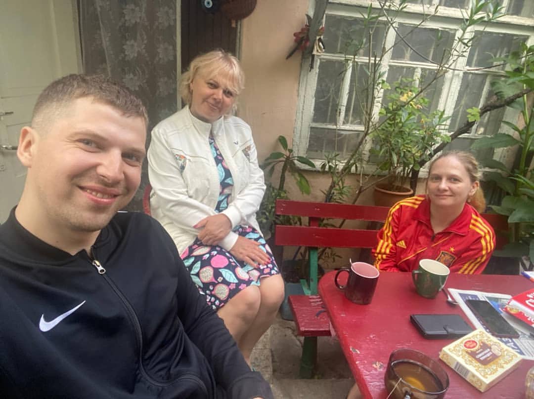 nastenaseliverstova84 в LOOKY — #саша_настя 
#свет_спасения_москва 
#счастливая_семья