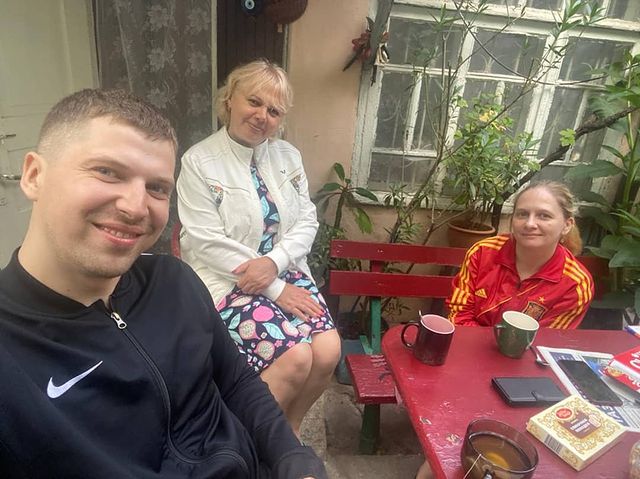 nastenaseliverstova84 в LOOKY. #саша_настя,#свет_спасения_москва,#счастливая_семья. #саша_настя 
#свет_с...