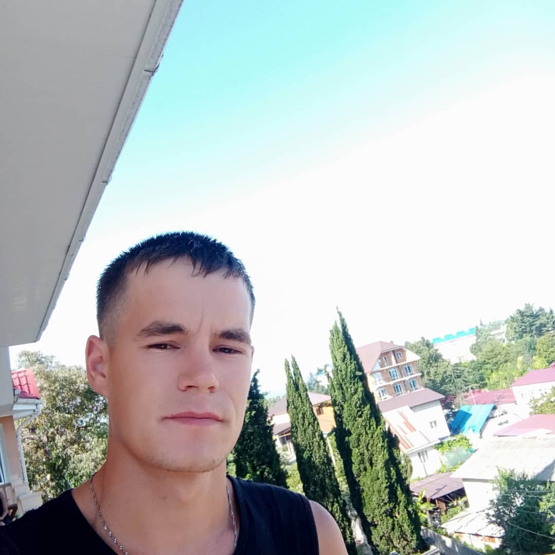 gorohannrey in LOOKY. . null