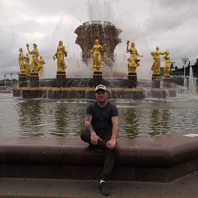 ostevgeny в LOOKY. #москва#Москва#встречасдругом#вднх#vdnkh#фонтандружбынародов#чтобыбыло#друзья. #москва#Москва#встре...