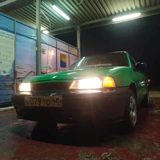 roman_strelnykov в LOOKY. #авто,#нексия,#стильутиль. Покрасил своë вëдрыш...