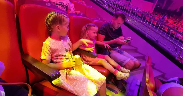 efl2025 в LOOKY. . Наконец, @circus.sar...