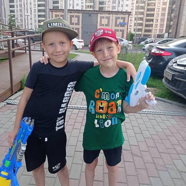 kovalishka_ в LOOKY. . Пришли бойцы с боя.