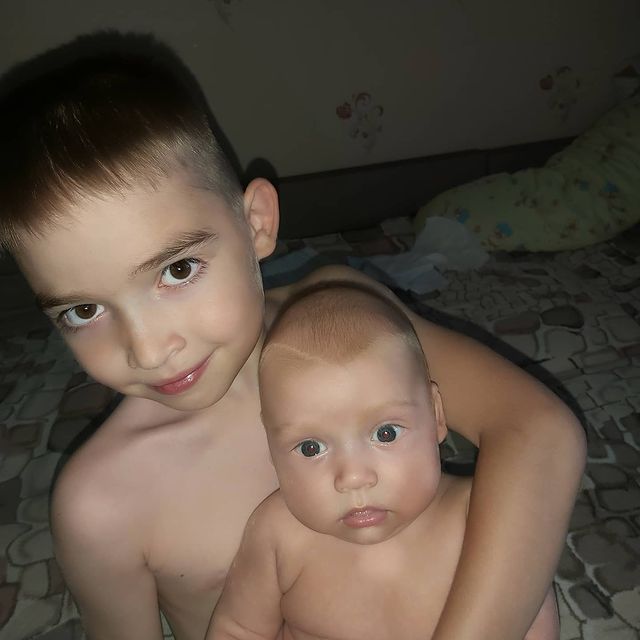 natusyalunina в LOOKY. #сыновья,#мамадвухсыновей,#двасына,#моесчастье,#моялюбовь,#мояжизнь,#babies,#mychildren,#mylove,#mylife. Мои Владимир и Влади...