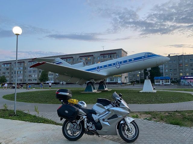 alex.post.travel в LOOKY. #котлас,#архангельскаяобласть,#як40,#yak40,#памятниксамолету,#kotlas,#историяавиации,#мотопутешествие,#mototravel,#vfr800. По пути из Сольвычег...