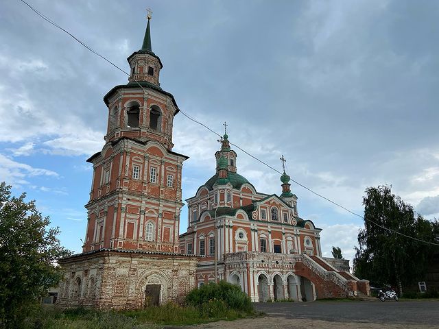 alex.post.travel в LOOKY. #великийустюг,#velikiyustug,#православие,#историярелигии,#мотопутешествие,#mototravel,#vfr800. В Великом Устюге мно...