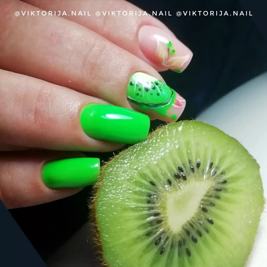 viktorija.nail in LOOKY. #маникюр,#маникюрбк,#ногтикиви,#коррекциягелем,#стерильныйинстркмент. НОВАЯ ЗАВИСИМОСТЬ? 
...
