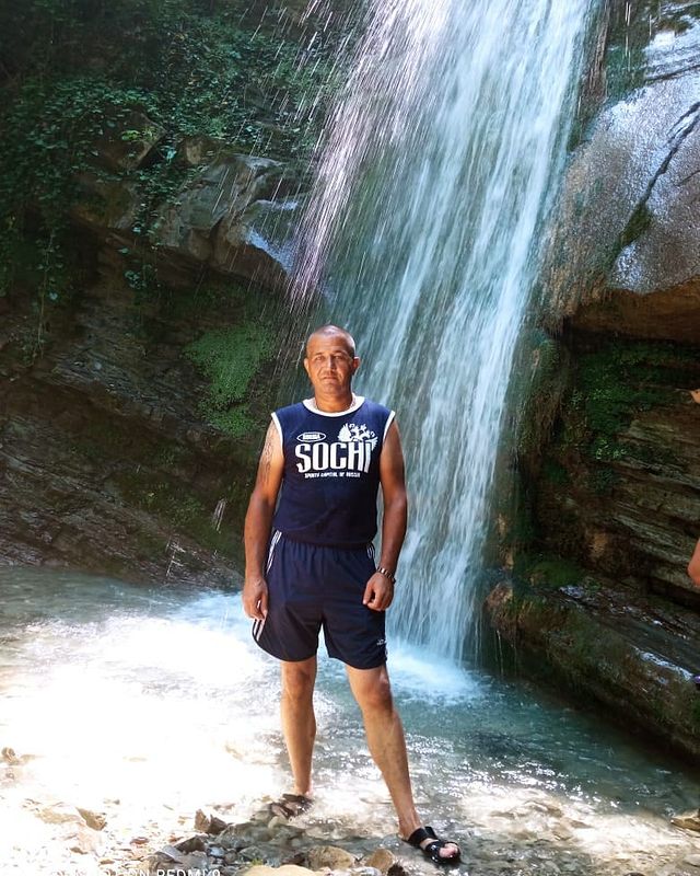 vladimirf1978 в LOOKY. . null