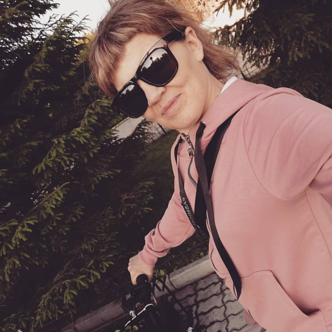 katya_gaeva22 in LOOKY. #mlmbusiness. ВСЕМ ПРИВЕТ!
⠀
Давно...