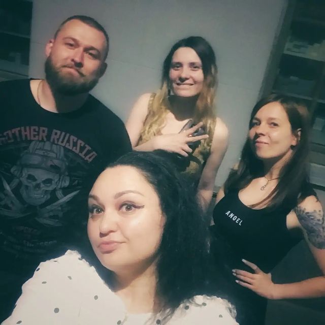 dana_kerroll в LOOKY. #danakerroll,#погуляшки,#доказательстводружбы,#ролевики,#закадром. Я тут уставшая, но ч...