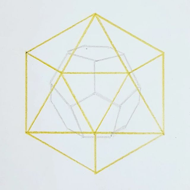 marykot27 в LOOKY. #geometry,#geometric,#icosahedron,#dodecahedron,#goldpencil,#silverpencil. #geometry #geometric...