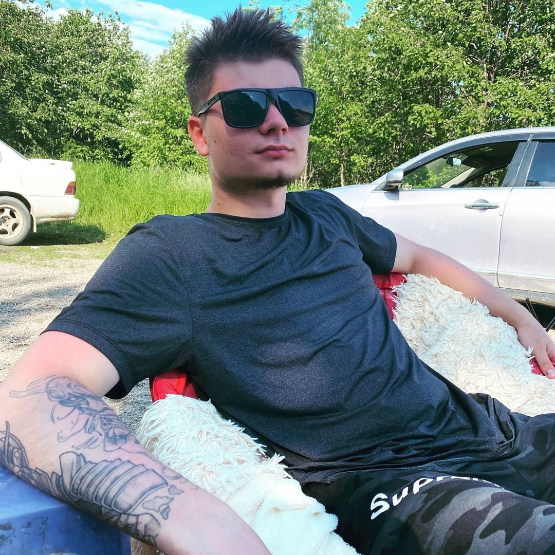 Пока на расслабоне, на чилле.