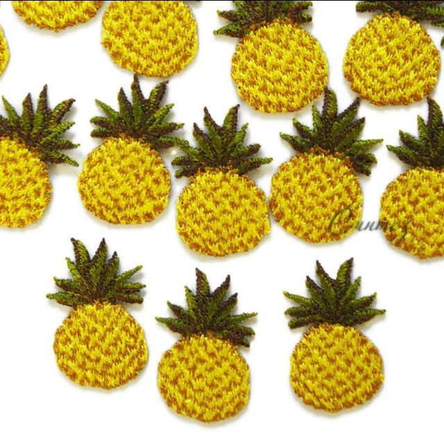 annasintez.patch.art в LOOKY. #ананас,#вышитыйананас,#машиннаявышивка,#нашивкиананасы,#аппликацияананас,#вышивканазаказ,#нашивкиназаказ,#аппликациинаплатье,#фрукты,#вышитыефрукты,#вышивкамск,#вышивка,#embroidery,#fruit,#embroideryfruit,#embroiderypattern,#embroiderydesign,#designer,#embroiderydesigner,#patch,#embroiderypatch,#applique,#embroideryartist. Еще один дизайн мале...