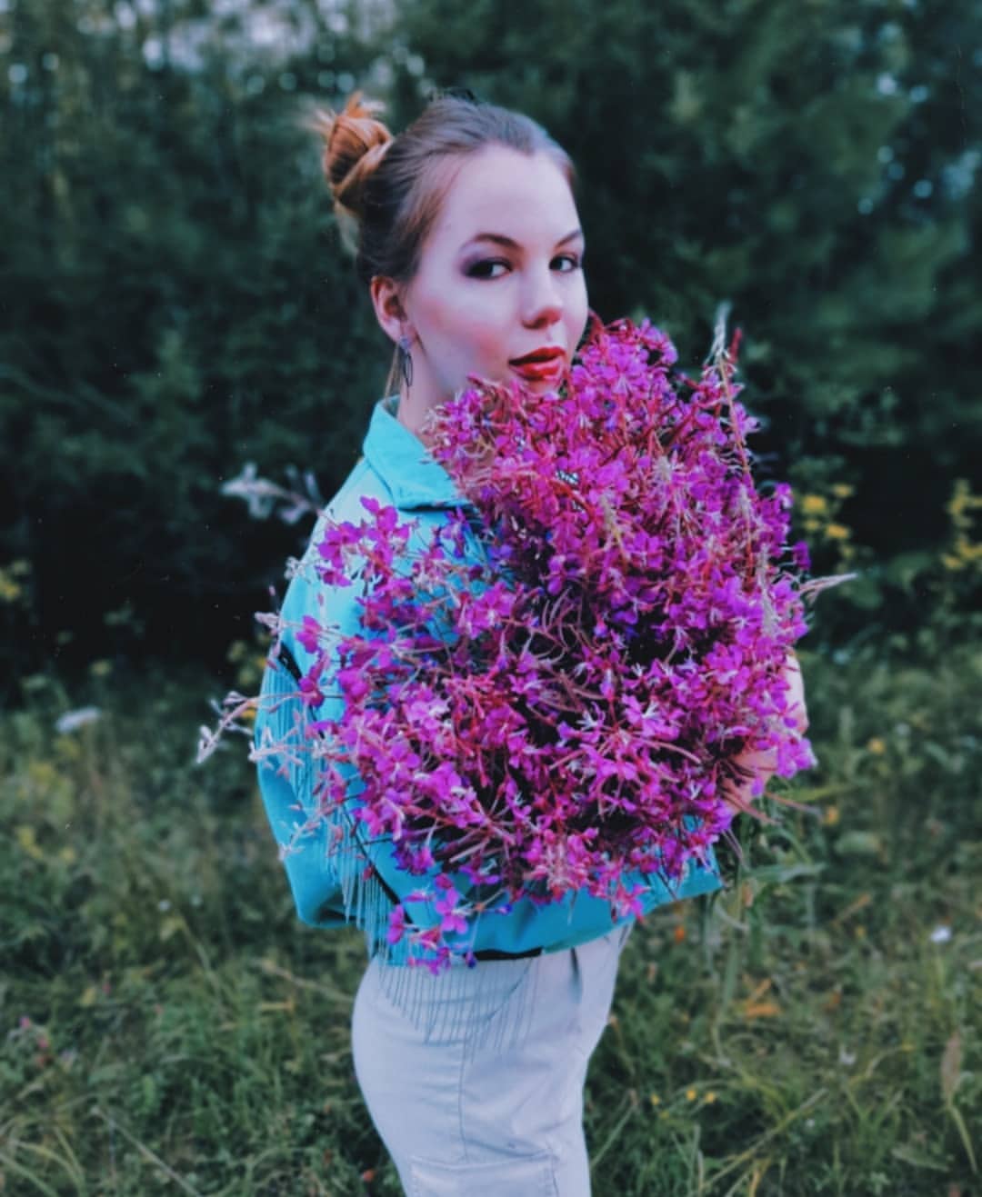 mademoiselle.yt в LOOKY. . null