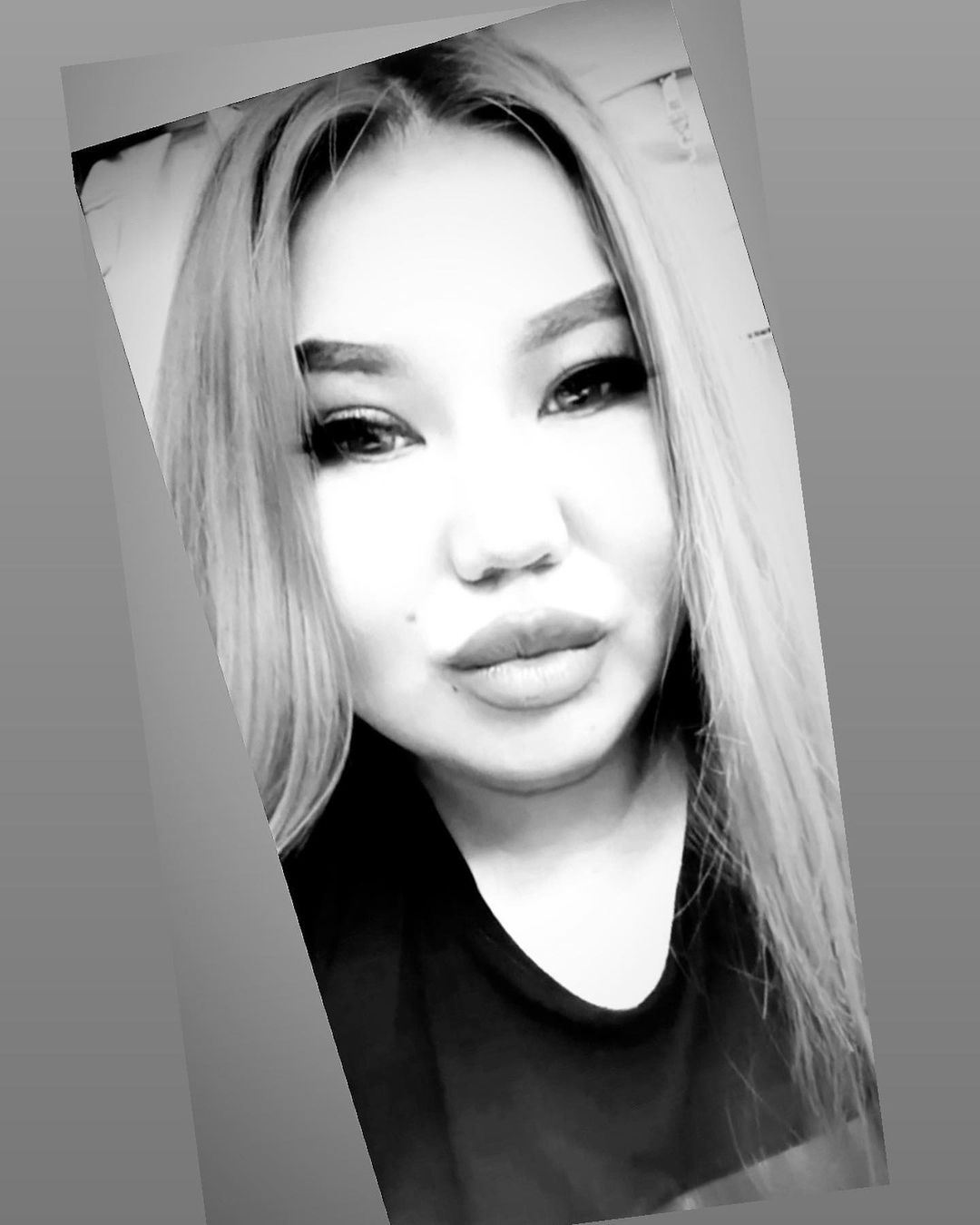 n.o.v.g.o.r.o.d.o.v.a.v в LOOKY — 🖤🤍
