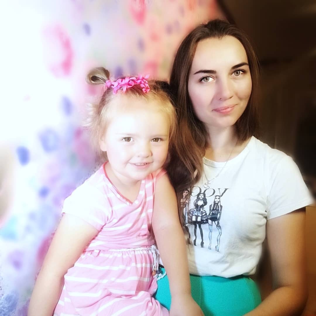 viktorija.nail in LOOKY. . СЕМЬЯ ИЛИ КАРЬЕРА?

...