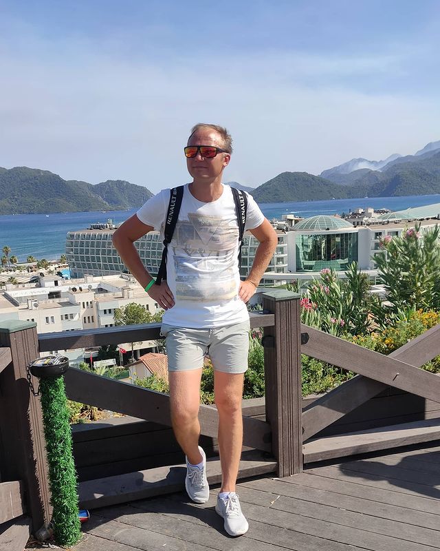 alexeyscheka в LOOKY. . null