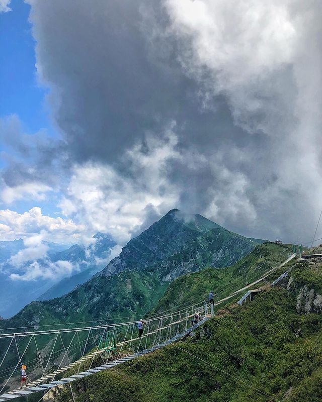 darri_68 в LOOKY. . 🏔☀️
