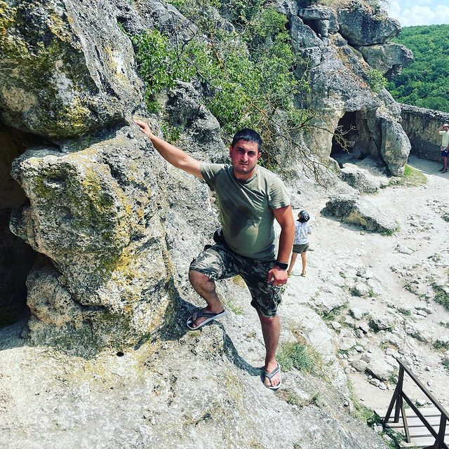 seroj_var_64 в LOOKY. . Город в скалах, лёгк...