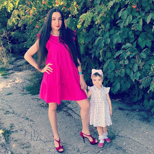 lyalka73 в LOOKY. #инста_кач211,#родительство,#матьидитя,#противоречия,#общественноемнение,#детицветыжизни,#воспитаниедетей,#чужоемнение,#зонакомфорта,#эгоист,#дочь. ЭГОИСТ ИЛИ АЛЬТРУИСТ...