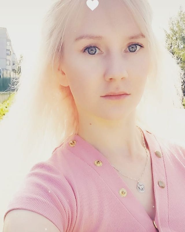 __.kiss.kissaa в LOOKY. . null