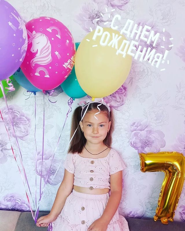 yulya.permyakova в LOOKY. #моявзрослаядевочка😘,#совсембольшаястала🙆,#7летмалышке💖,#моевсе💞. #моявзрослаядевочка�...
